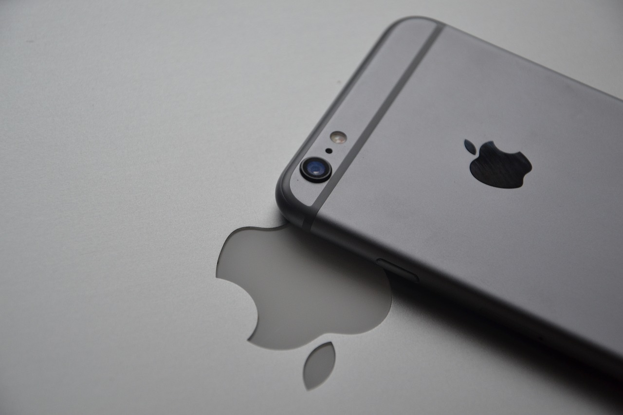 iPhone 5s上市，革新科技与期待的重逢